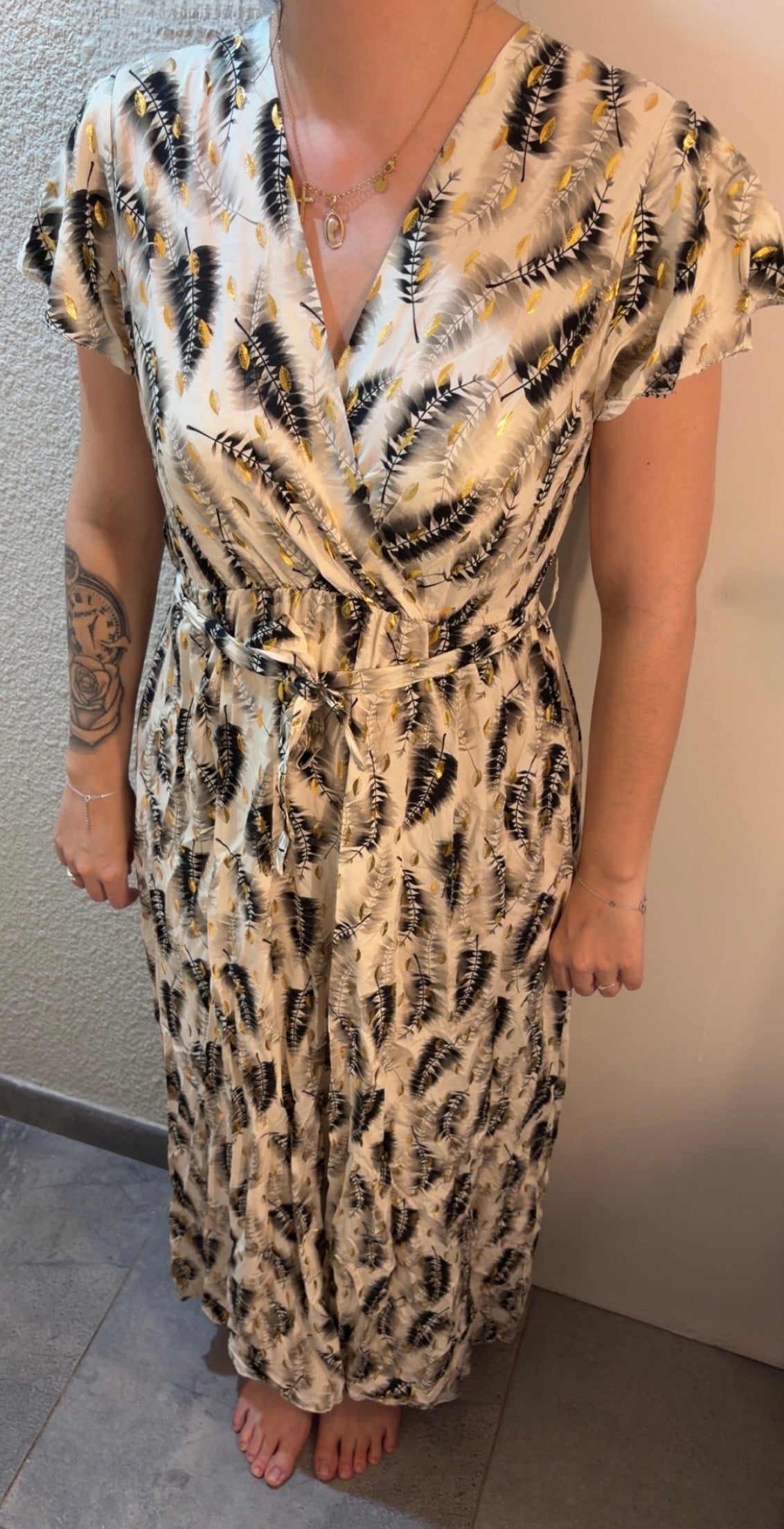 Robe noir et doré taille unique