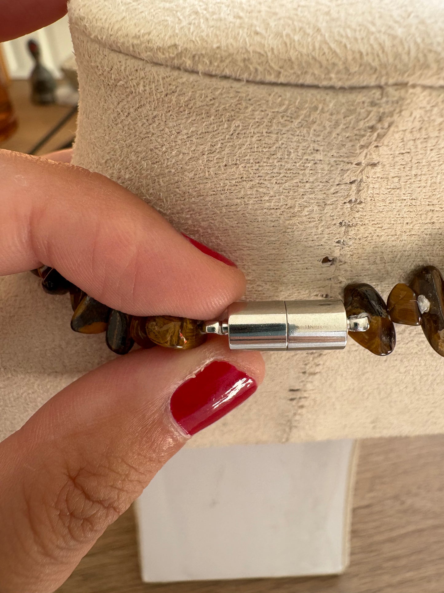 Collier œil du tigre aimanté