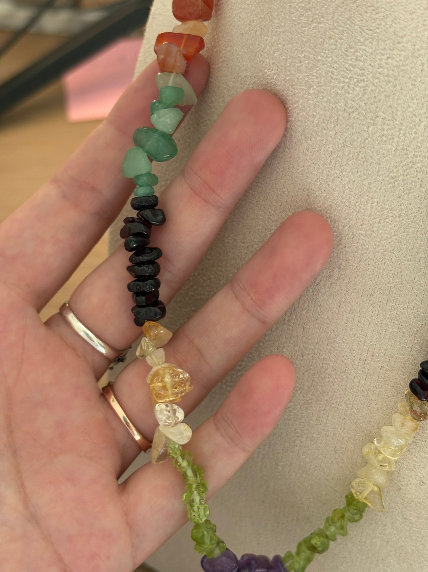 Collier 7 chakras aimanté